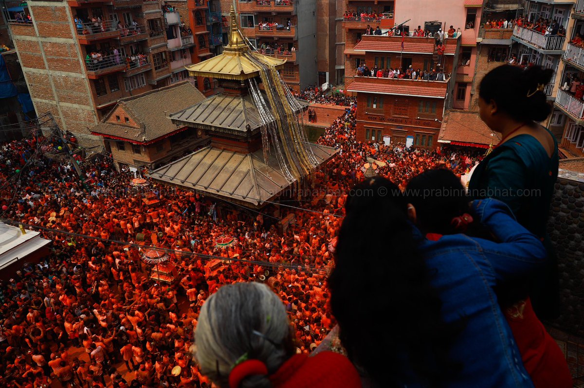 prabinranabhat's tweet photo. SINDURR JATRA 2080
Peoples from the #Newaricommunity throwing vermilion Powder (#sindur ) to each other during the #sindurJatra #festival at #Thimi in #Bhaktapur, #Nepal on #Saturday 15 April 2023.
.
#prabinranabhat
#photojournalistnepal #asia #biska #biskajatra #festivalnepal https://t.co/c9QJ9gLNPD