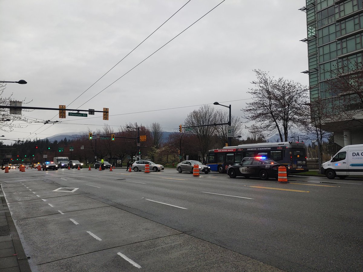 stephenbraverm1's tweet photo. Walking the Sun Run route before cheering participants at the Finish Line.
Chilly. Some wind and sprinkles.
Drivers be mindful of road closures. Downtown #Vancouver. #VanRun #SundayMorning #ShareYourWeather. https://t.co/YJ6QyA65E7