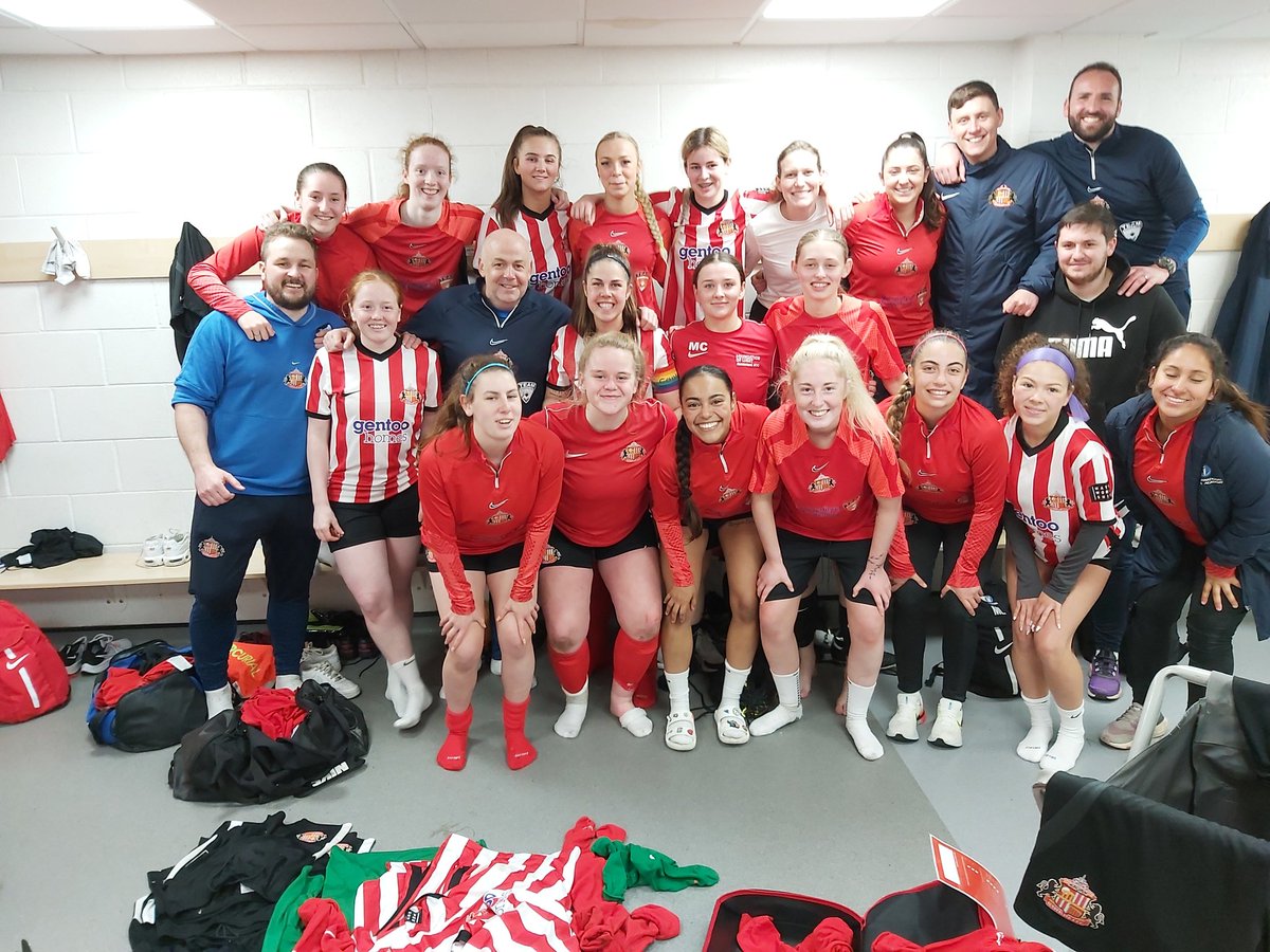 Haway The Lasses Pod tweet media