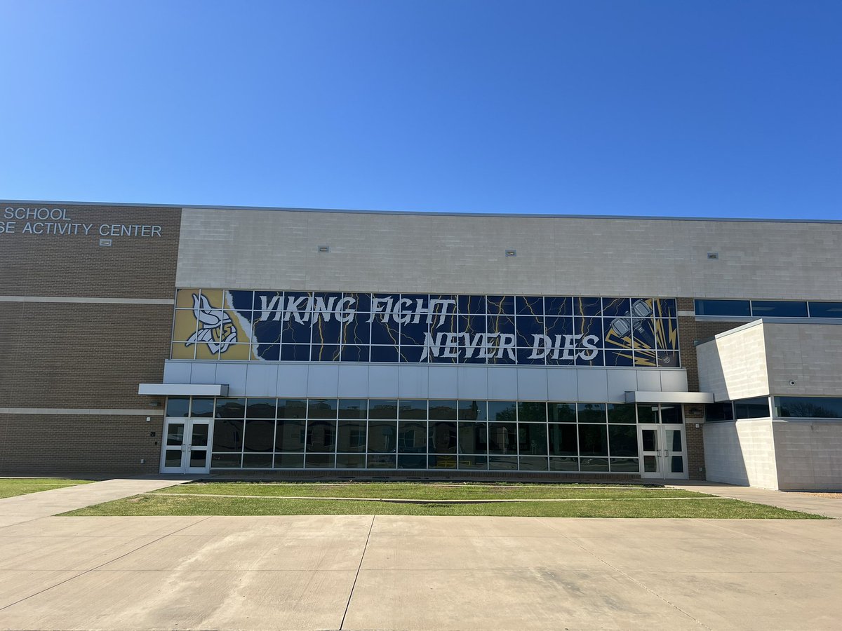 CoachSkinz's tweet photo. Viking. Fight. Never. Dies!
Thank you @GC_Image and @coachp58 for bringing the π₯π₯π₯π₯ to North Arlington!
#WTD
#BET https://t.co/2MgEudsVCH