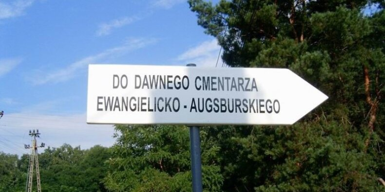 wwwwarszawapl's tweet photo. Cmentarz ewangelicko augsburski w Markach – Pustelniku miał swoje początki wraz z pierwszym pochówkiem osadników iemieckich. 
Przypomina o nim Tomasz Paciorek z TMH.

https://t.co/f4BHouNZJe

#Nekropolie #Cmentarze #Pustelnik #Marki #Warszawa #Mazowsze #Polska #TMH https://t.co/qgJrFBCnon