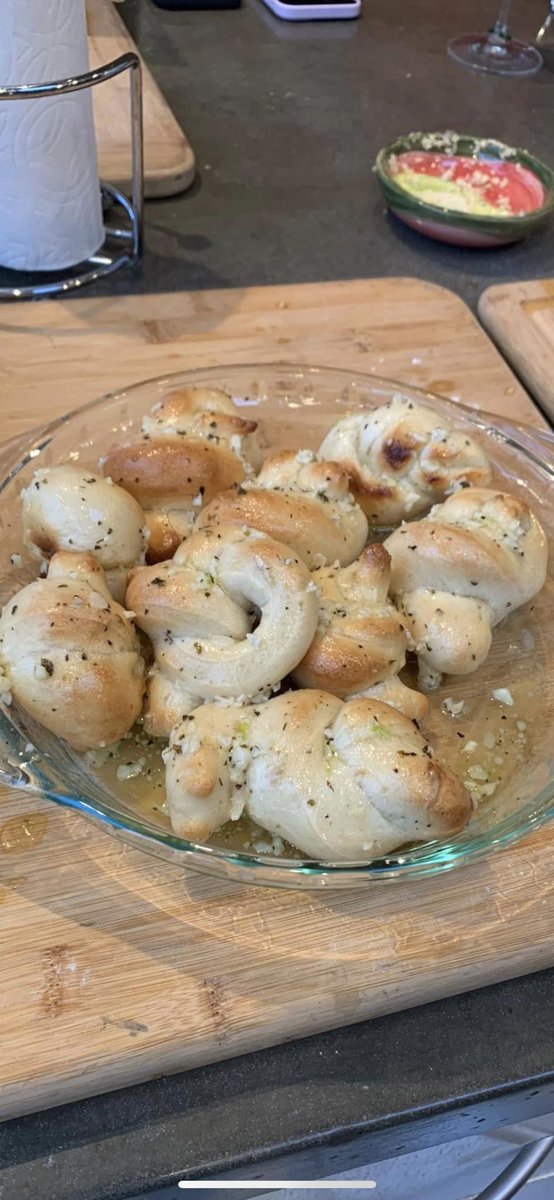 kenkendavies's tweet image. #bennysdough #garlicknots