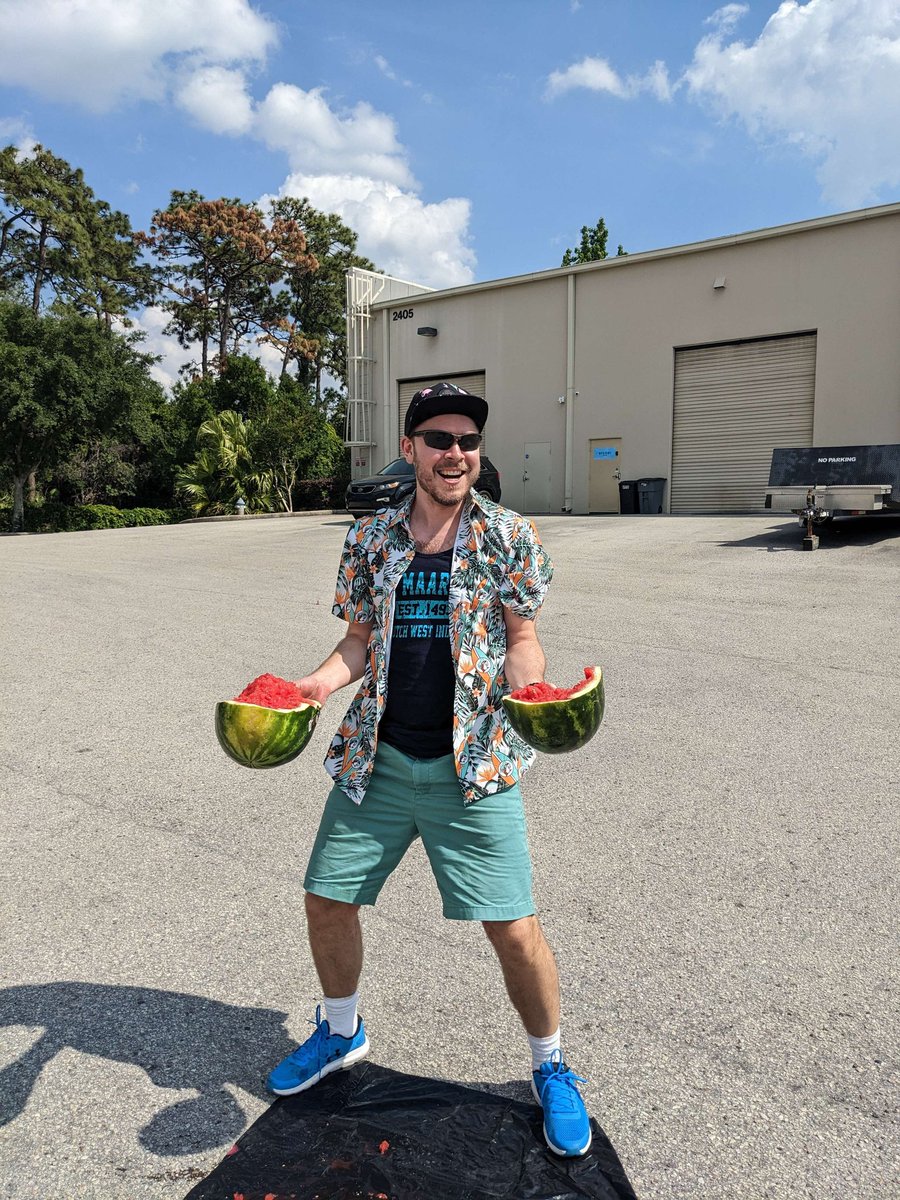 DNAvvise's tweet photo. We hit 500 followers so the Watermelon smash stream is coming up. Possibly with a guest appearance from DNA members @Jeeves_ACBC and @johnswilding https://t.co/bz09oetuCt