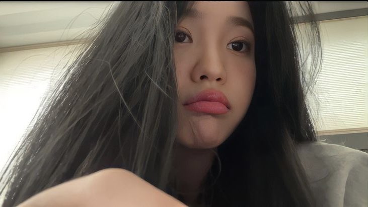 eksonyeobeuntin's tweet photo. A short filo #baeri au wherein —

Yeri just wanted to do her school activity but her partner wasn’t cooperating. She might’ve tweeted something out of spite but then again, at least, her partner noticed her right? Who’s he? The infamous vocalist of the sinag band. Name? Baekhyun. https://t.co/0yjOgCuV8Q