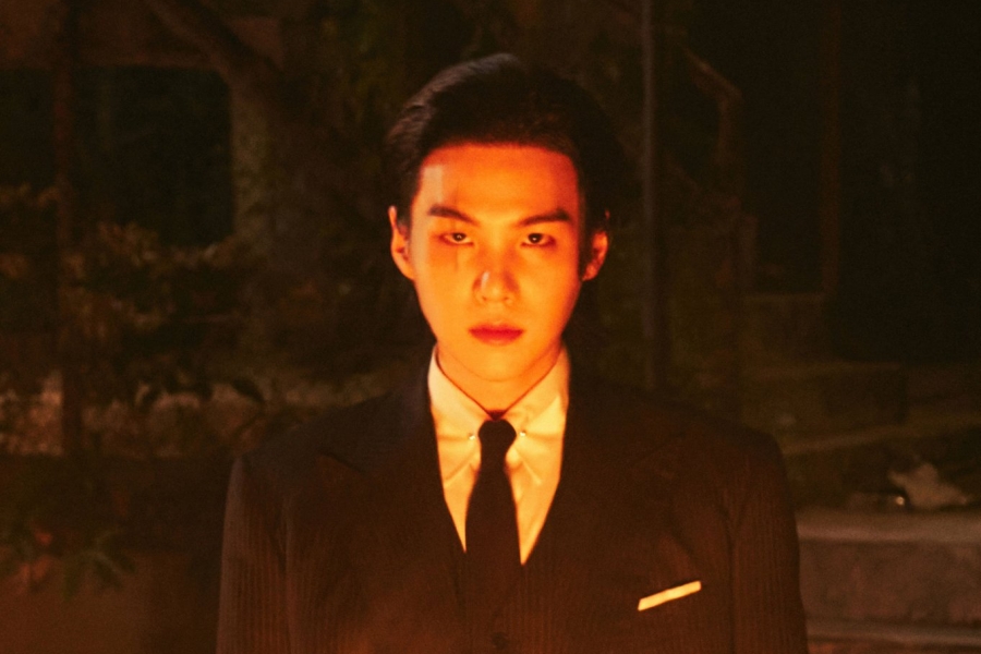 #BTS' #Suga Unveils 1st Concept Photos For Upcoming Solo Album "D-DAY"
soompi.com/article/157694…