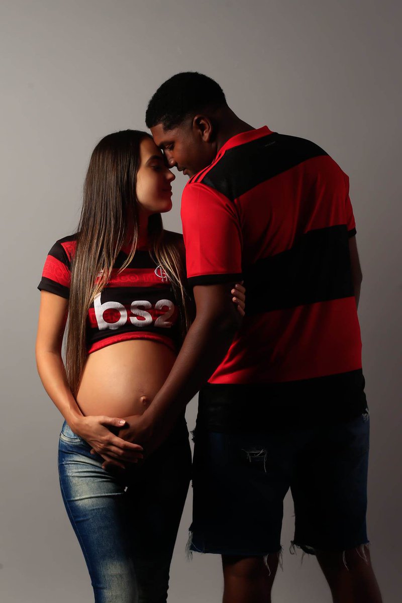 Vukmal_01's tweet photo. Dês da barriga já e Flamenguista 👨‍👩‍👦💙
Meu jogador 💙⚽ https://t.co/G3k8at5Eny