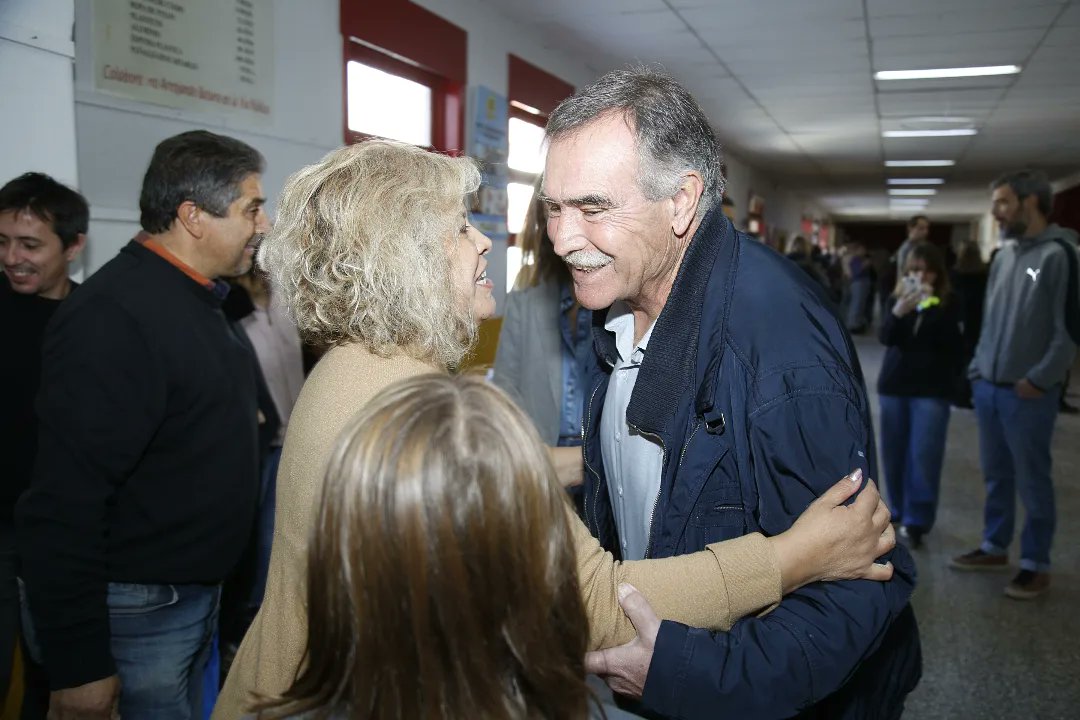 BertoldiOk's tweet photo. 🙋‍♂️🙋‍♀️Como todos los vecinos y vecinas yo también fuí a votar. 
🗳️Por esa ciudad que tanto queremos. https://t.co/5gGh4F9nHn