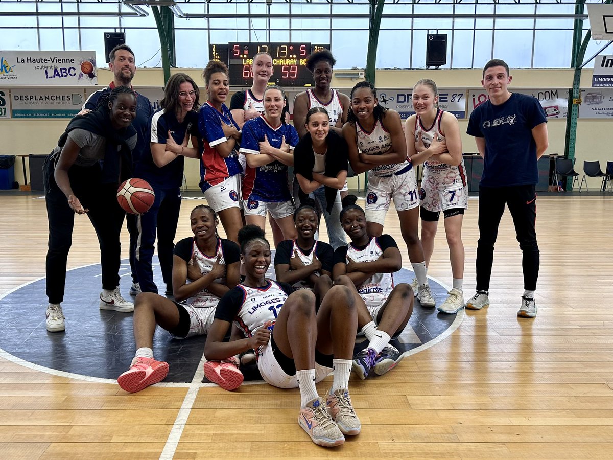 #NF3 Pour la der, les Filles s’offrent une belle victoire 🆚 Chauray Basket 62-59. Bravo à toute l’équipe pour cette très belle saison. 👏🔥📣 💙❤️