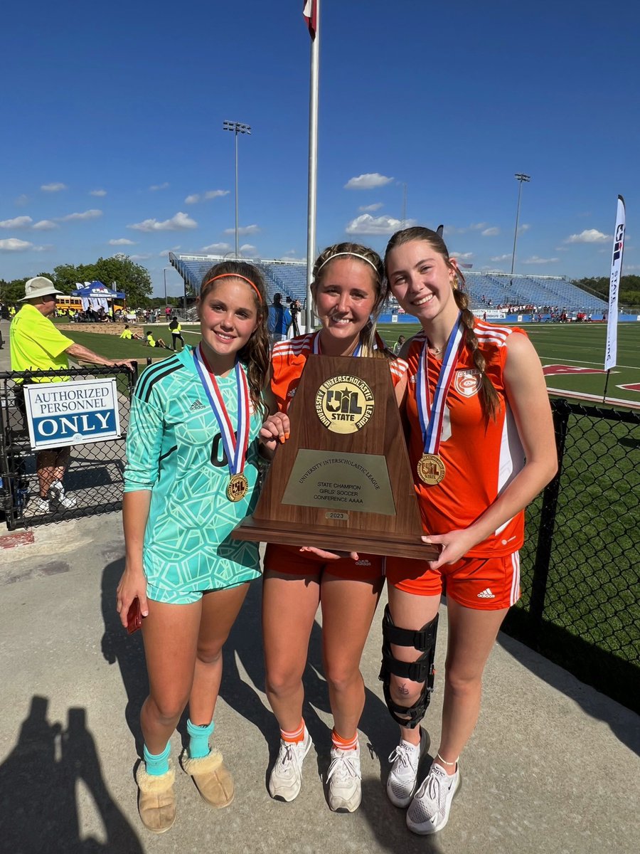 STATE CHAMPS BACK2BACK🥇🥇
couldn’t ask for a better team or a better senior year. love these girls more than anything and am so proud of everything we’ve accomplished!!🧡🧡
#statechamps #back2back <a href="/MWelchSLM/">Matt Welch</a> <a href="/CelinaSoccer/">Celina Lady Bobcats Soccer</a> <a href="/LethalSoccer/">Coach Duque</a> <a href="/uiltexas/">Texas UIL</a> <a href="/uiltexas/">Texas UIL</a>