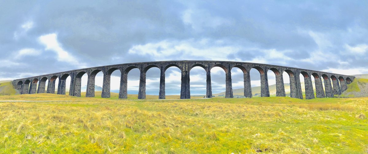 Rural regal @NetworkRail Ribblehead Viaduct symmetry, <a href="/setcarrailway/">Settle-Carlisle Railway CRP</a> <a href="/SandCTrust/">Settle - Carlisle RT</a> <a href="/foscl/">Friends of the Settle-Carlisle Line (FoSCL)</a>, Ribblehead, North Yorkshire.
Credit: Railway Symmetry <a href="/RailwaySymmetry/">Railway Symmetry</a>

#RailwaySymmetry #Symmetry #RibbleheadViaduct #Viaduct #Ribblehead #SettleCarsileRailway #NorthYorkshire