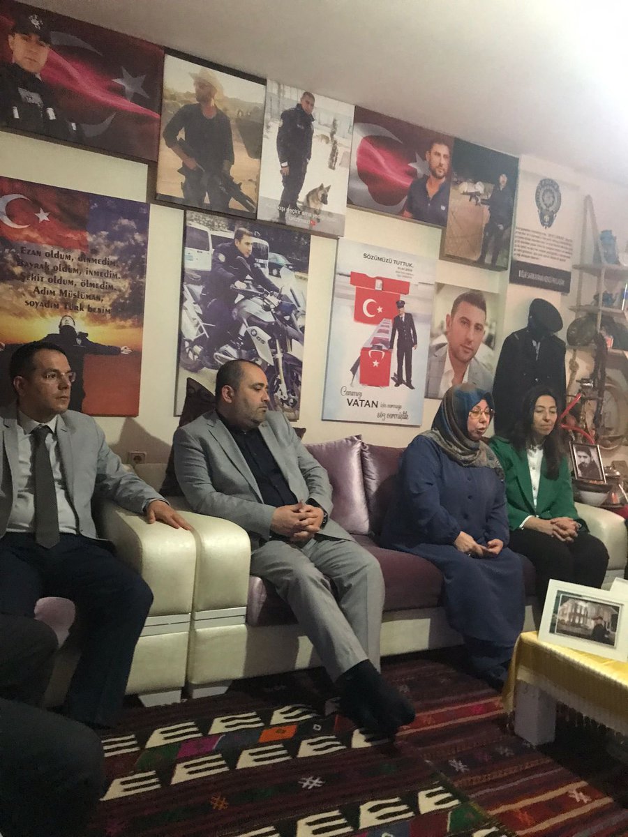 Osmangazi mahallemizde yaşayan Şehit polis Uğur Sarıkaya’nın ailesini ziyaret ettik