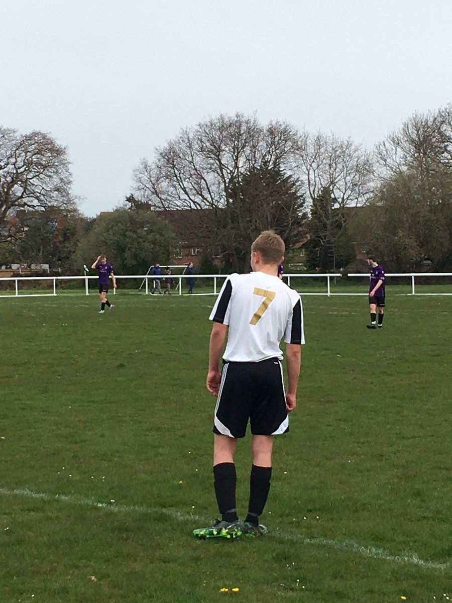 hayling_s's tweet photo. started to take control with Mason Willis shot deflecting of Aaron Buckland to open the scoring. 35 minutes in and the Humbugs second came about after some composed football from Nadi Vasanthan to bring the ball down and pass in to Jack Whipp who then scored one of the goals of https://t.co/2jmoaNChMv