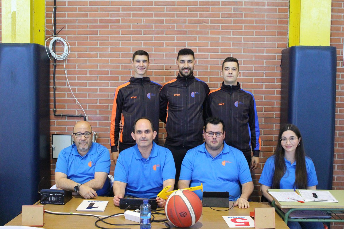 fbclm's tweet photo. #F8LigaUCLM🚹| Roster-Equipo Arbitral🏀FINAL
ARRANCA LA GRAN FINAL!!!!!!
@BCriptana vs @EBA_Albacete 
🚨Streaming by  @MyPlaySpain 👇👇
💻 https://t.co/Gh9V7GrWHI
📊STATS by  @SwishAllHoops
📸 Galería Flicker FBCLM👇👇
https://t.co/ghfq5446Kl
#PasionXBasketCLM https://t.co/4EUwNa9IN9