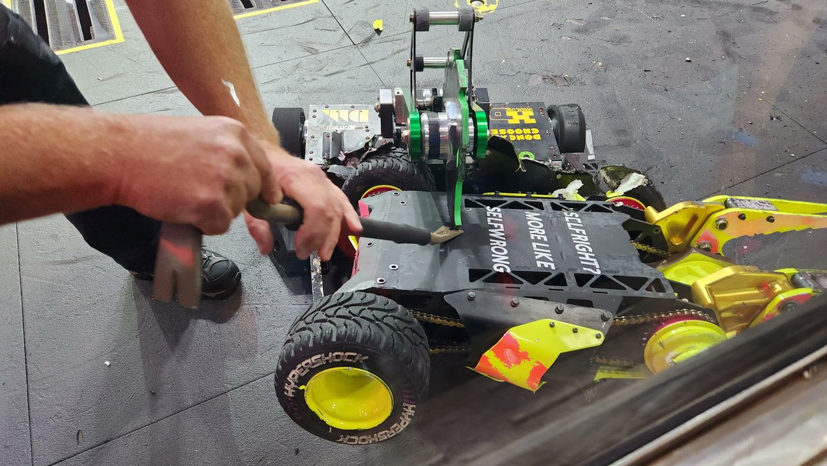 Robot Wars and BattleBots History 🇵🇸 tweet media
