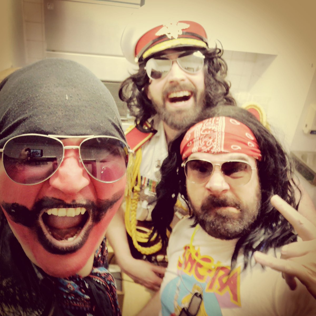 Thank you to everyone who came to the album launch in @Telfords on Friday. A lovely time was had by all. "Special-big" thank you to all who purchased an album. We appreciate it. Especially as it seems owning a CD player is now like owning a 19th Century Mangle.