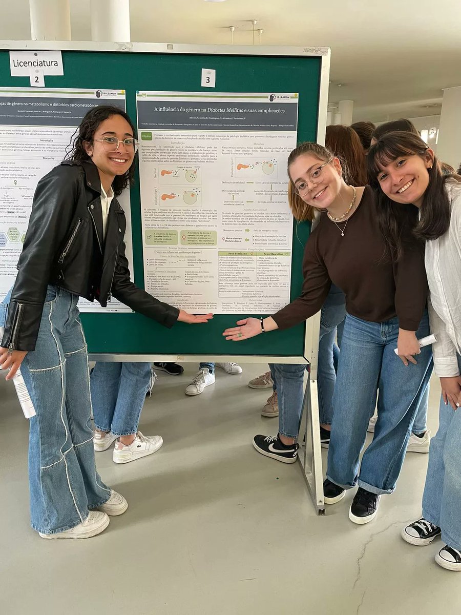 How to stimulate #sciencecommunication? 🤔

Challenging 1st year undergraduate students in Biomedical Sciences (<a href="/UnivAveiro/">Universidade Aveiro</a>) to participate in Biochemistry Day with a poster made during #biochemestry classes 😉