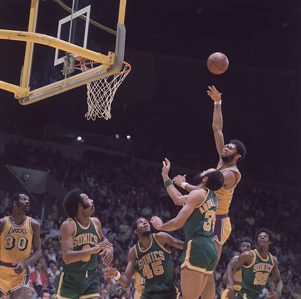 GroovyBallers tweet media