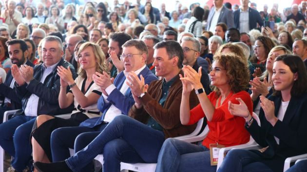 El PSOE ha presentado el programa municipal con el que se concurrirá a las elecciones municipales del #28M.

👉 Vamos a crear ciudades sostenibles, solidarias, sociales, sin brecha de género y seguras.

➕ INFO. en nuestra nota de prensa. ⤵️
psoe.es/actualidad/not…
