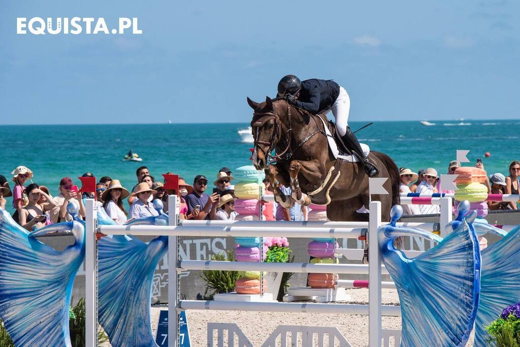 equistapl's tweet photo. OMG co to był za weekend pełen emocji ❤️‍🔥Mamy deja vu ponieważ LGCT Grand Prix Miami 2023 wygrywa tak jak w tamtym roku niesamowita para Katrin Eckermann (GER) i klacz Cala Mandia (Capistrano 2 x Valentino 240) 💎2. Eduardo Alvarez Aznar (ESP) &amp; Ben… https://t.co/Iri9vkC4bh https://t.co/3pAkG5yKt7