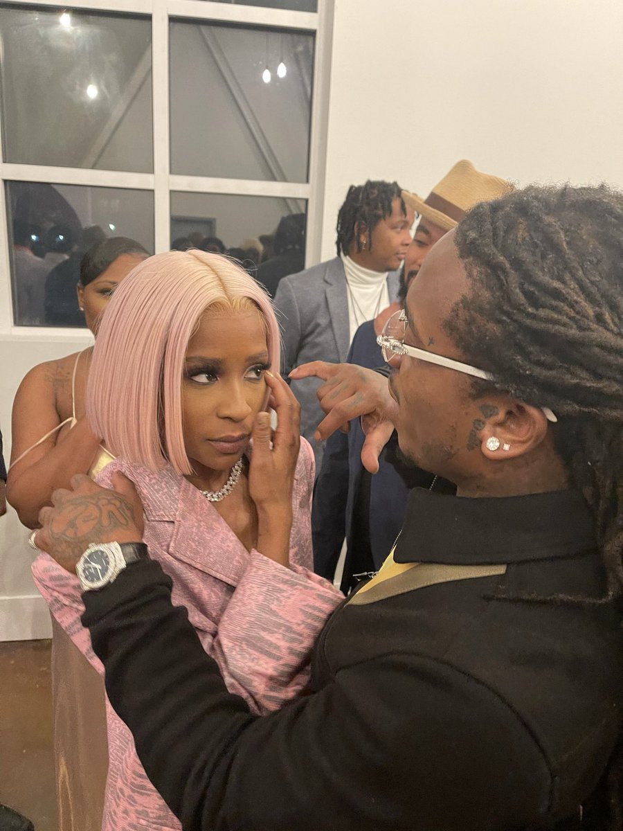 New Album out Now! tweet media