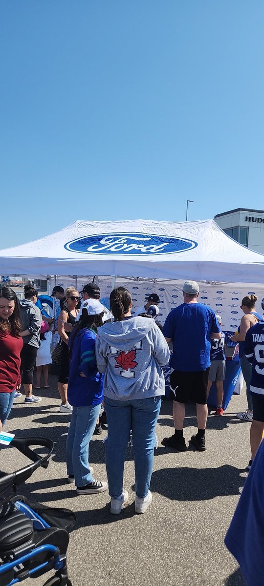 RyanMendonsa's tweet photo. @TheFordFANatic #FordPlayoffRallies https://t.co/txzkOYx73P