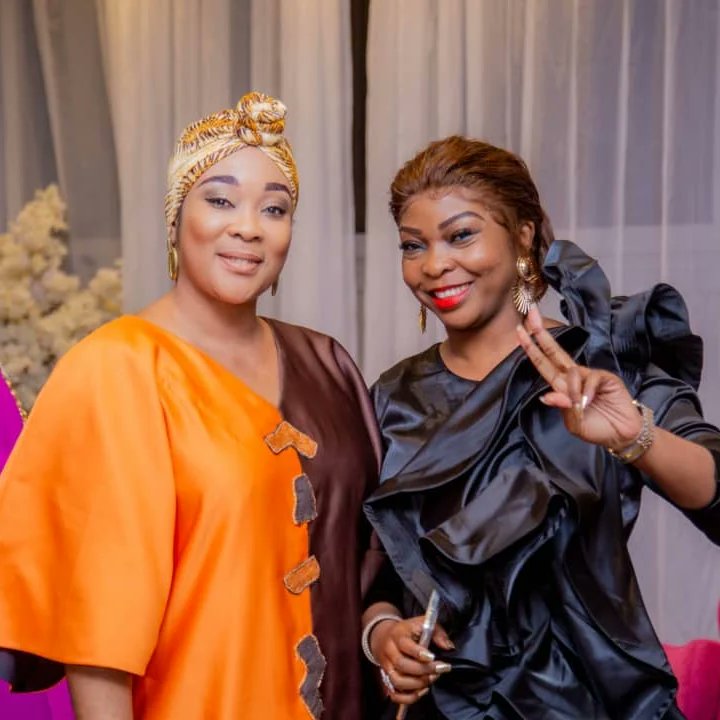 caroline_pindi's tweet photo. Kinshasa Mboka ya Masano à Sultani River ce 14 avril 2023. Événement culturel initié par la Styliste Lydia Nsambayi membre du G100 RDC. Au programme plusieurs défilés de mode avec différents artistes stylistes. https://t.co/7MR0yv7099