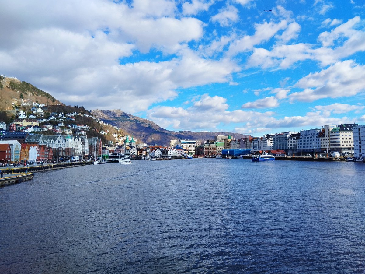 Sunny afternoon in Bergen. 
#ECCWO5
