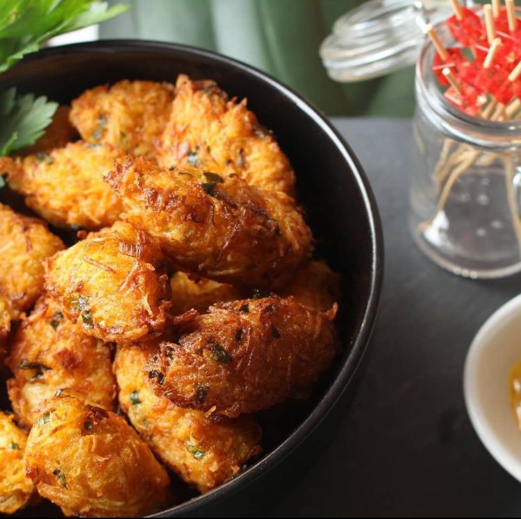 civenid's tweet photo. Pour ceux que ça intéresse cette photo provient du compte insta de ma soeur qui fait de la cuisine créole sans gluten, je vous invite à suivre son travail.🤍🙏
https://t.co/IMDHz1S1sr https://t.co/e9mWC0DyW6