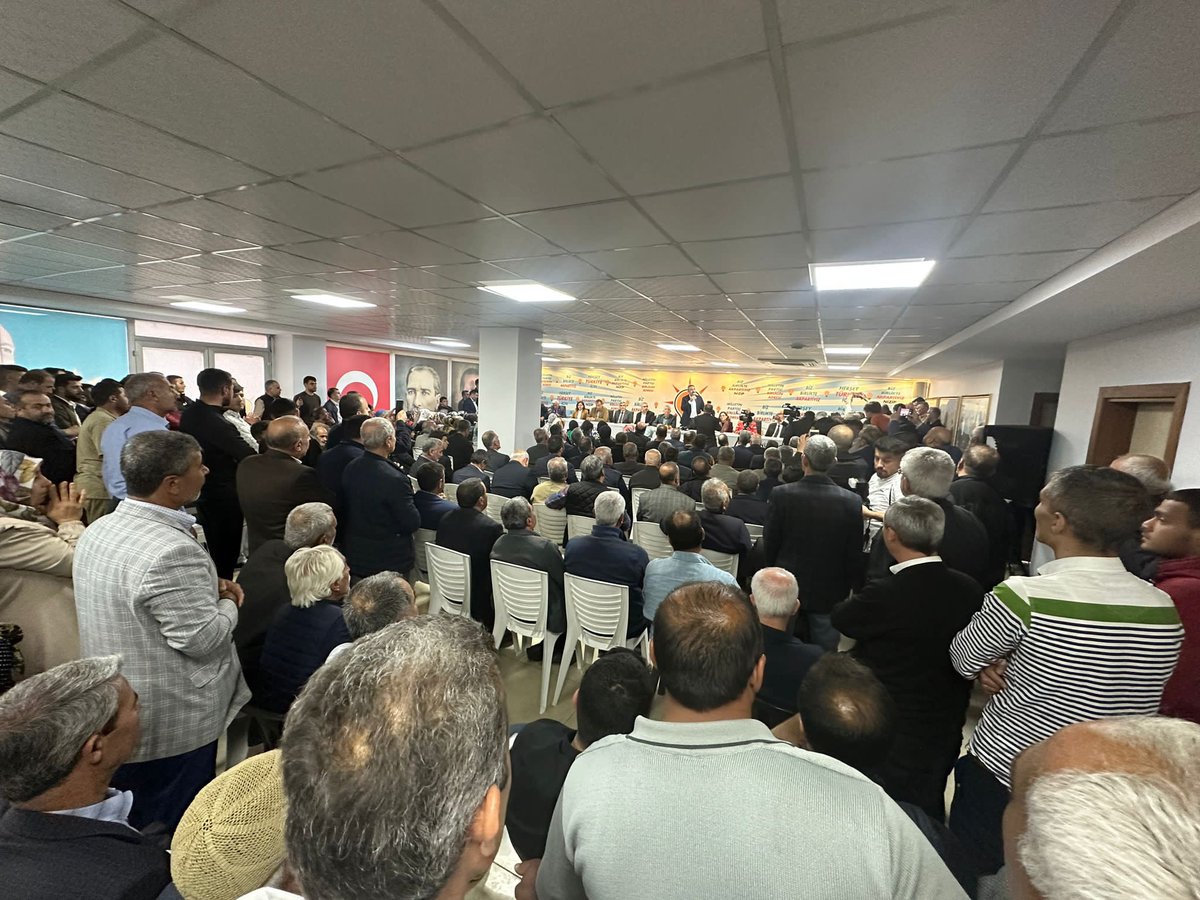 korkmaz_ab's tweet photo. 📍Nizip

İlçe teşkilatları ziyaretlerimiz kapsamında Nizip ilçe teşkilatımız ile bir aradaydık. İlgi ve alakasını eksik etmeyen ilçe sakinlerimiz bizleri gözümüzü arkada bırakmadan uğurladı. 

Teşekkürler Nizip.

@abdulhamitgul 
@FatmaSahin https://t.co/i4oFpxDQjV