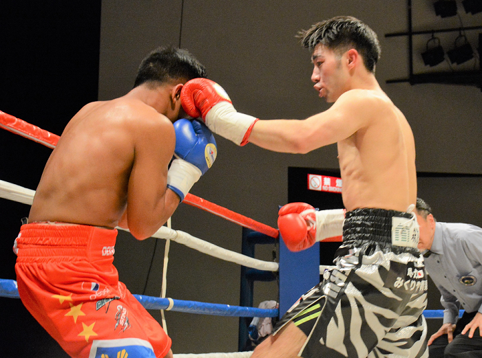beat_macc's tweet photo. 日本ミドル級王者の国本陸が無冠戦に豪快にTKO　日本ランカーのデカナルドも快勝
https://t.co/R2kswS0daJ https://t.co/Ma5uamk5Ir