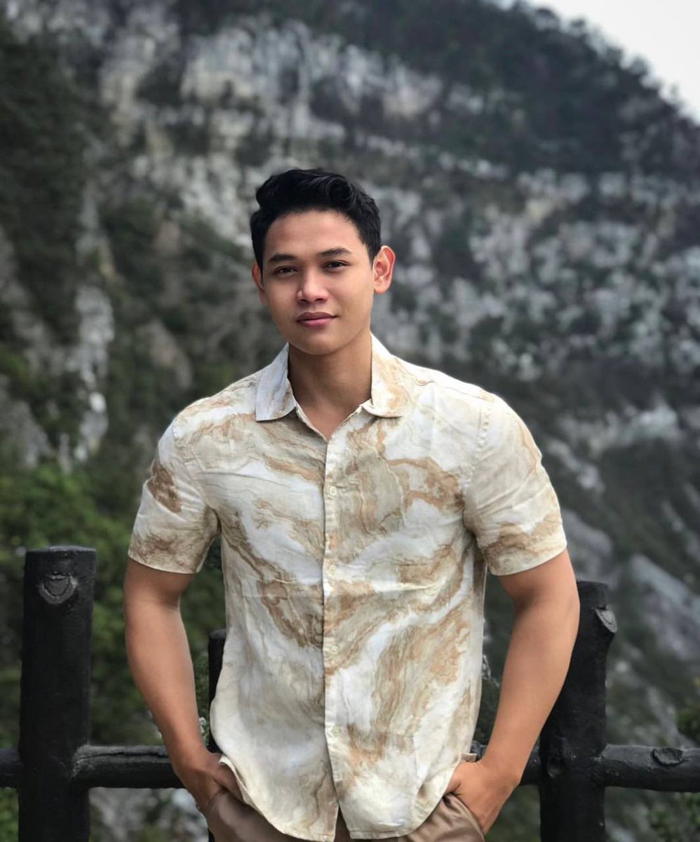 topbotntt's tweet photo. Silahkan pilih mau Abang yg mana https://t.co/enrNUyLp1P