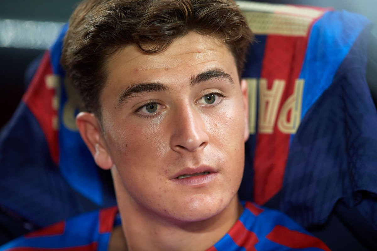 BarcaUniversal's tweet photo. .@FApor_elmundo: "It's good that Pablo Torre is playing, but the boy, in the absence of Pedri, deserves more minutes to confirm his quality. Today in Getafe he could have started from the beginning..." https://t.co/FYyUgY9pcw