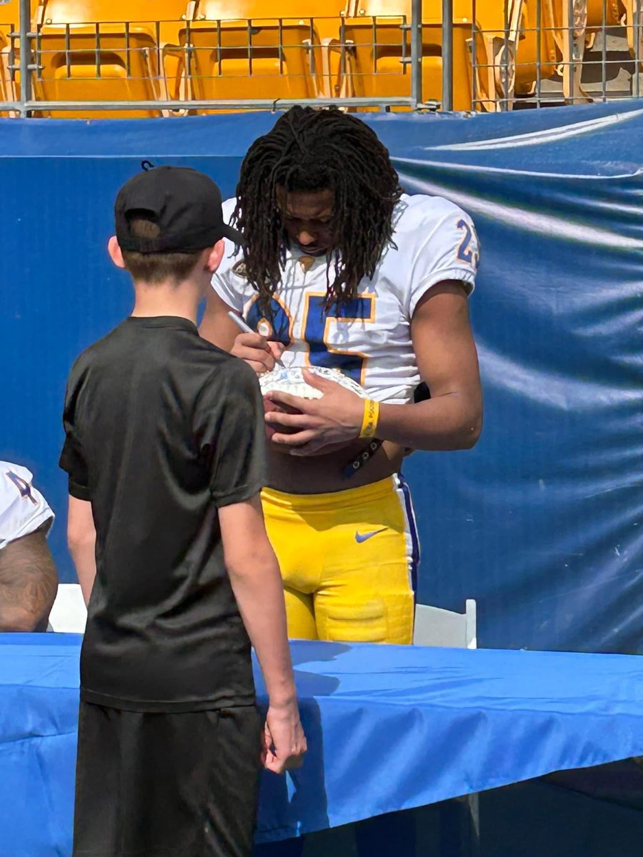 Bowdon High School Football/Athlete Recruiting (@bowdonrecruits) on Twitter photo Former Red Devil All state RB and state champion <a href="/DreamWayTJ/">Tsunami</a> doing great <a href="/Pitt_FB/">Pitt Football</a> <a href="/GlenHarding10/">Glen Harding</a> <a href="/GradickSports/">Gradick Sports</a> <a href="/scottkcowart44/">Scott K. Cowart</a> Former Red Devil All state RB and state champion <a href="/DreamWayTJ/">Tsunami</a> doing great <a href="/Pitt_FB/">Pitt Football</a> <a href="/GlenHarding10/">Glen Harding</a> <a href="/GradickSports/">Gradick Sports</a> <a href="/scottkcowart44/">Scott K. Cowart</a>