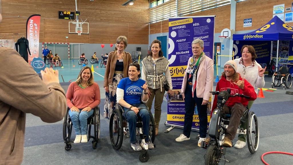 gdarrieussecq's tweet photo. « L’art et le sport, vecteurs d’inclusion et de lien social ». C’est le thème de la journée du handicap à Biscarrosse ce dimanche.

Théâtre, parasport, dynamique associative et municipale : un engagement territorial sans faille pour faire bouger les lignes. Bravo à tous ! 👏🏻 https://t.co/8NhQLtZGUc