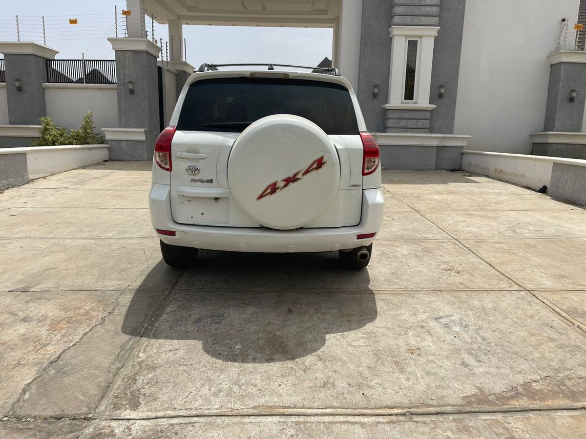 NEATLY USED 2007 TOYOTA RAV4 
PRICE 3.3M
LOCATION KADUNA 
CALL 07034699720
NATIONWIDE DELIVERY 🚚 

#haisiautos #Coachella #GrandNational2023 #Sudan #AtiqueAhmed #NationalShutdown #BreakingNews #fearwomen #LisachellalsHere #sharon #mayor #teen