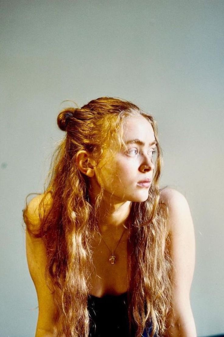 archivesillie's tweet photo. happy birthday to our girl sadie sink!!! 🧡 https://t.co/QgWfPSfjnl