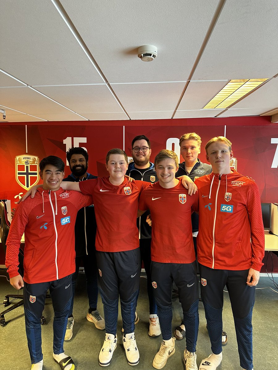 Thangarasa10 tweet media