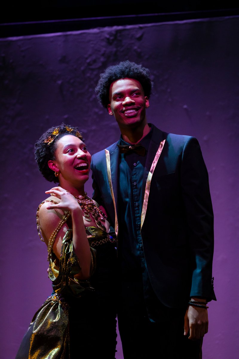 It's true! Today (4/16) is the last day to catch the <a href="/huntington/">The Huntington</a> <a href="/PorchArts/">The Front Porch Arts</a> co-production of K-I-S-S-I-N-G. Many thanks to all who have embraced this play, in-person and online. Final call digital tix are here: huntingtontheatre.org/whats-on/k-i-s… (Production photos by T Charles Erickson.)