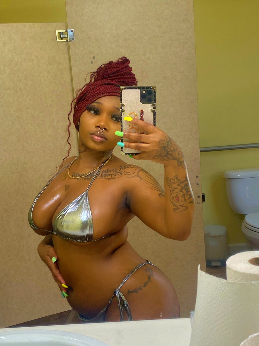 itsonlytrin's tweet photo. gave that btch da recipe &amp; she still lost 😌 https://t.co/Cs7oTZ7IBX