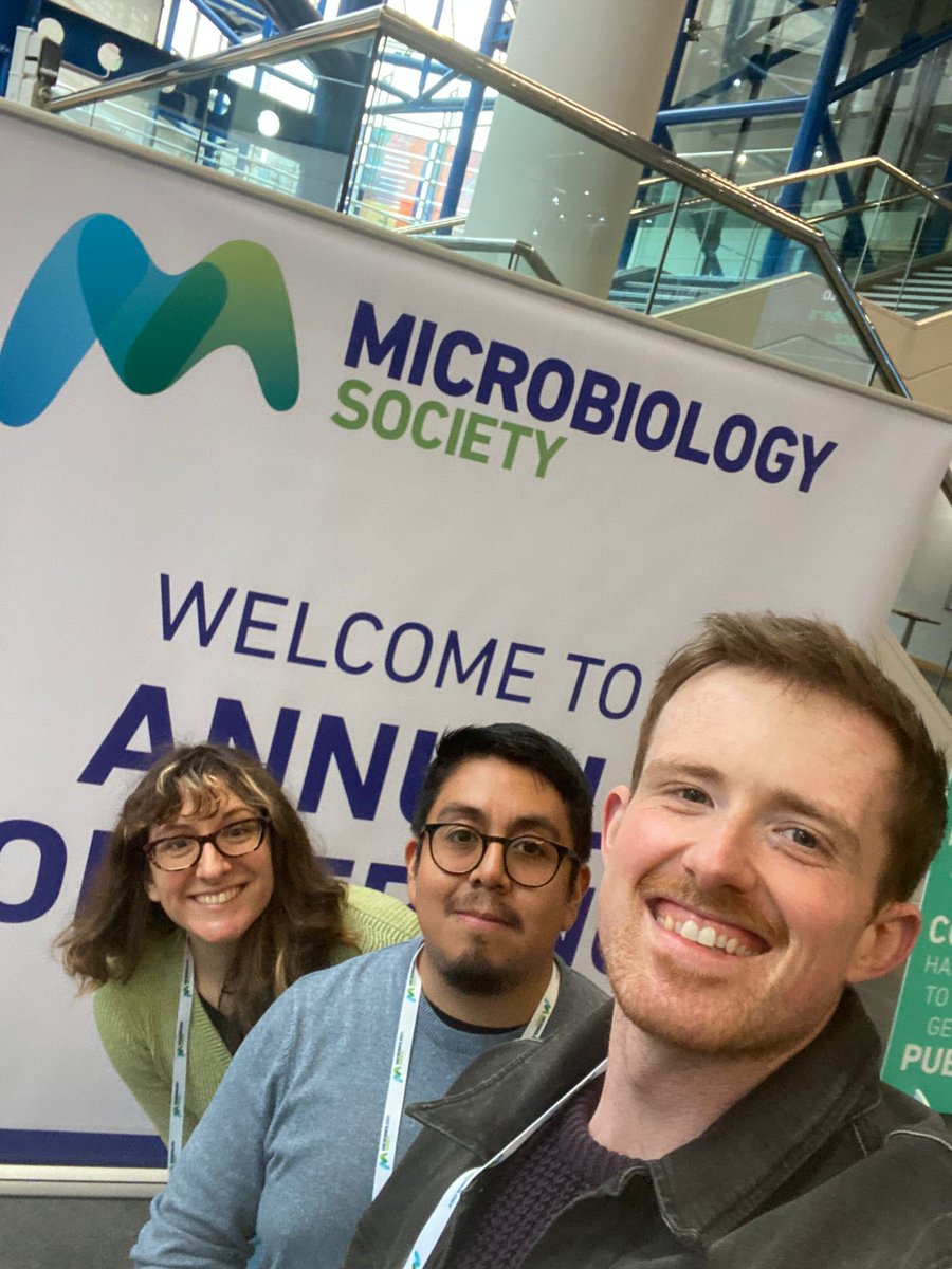 Arrived in Birmingham and so excited to attend #microbio23 ! With @DAYara1991 and Carl Winn 🤗