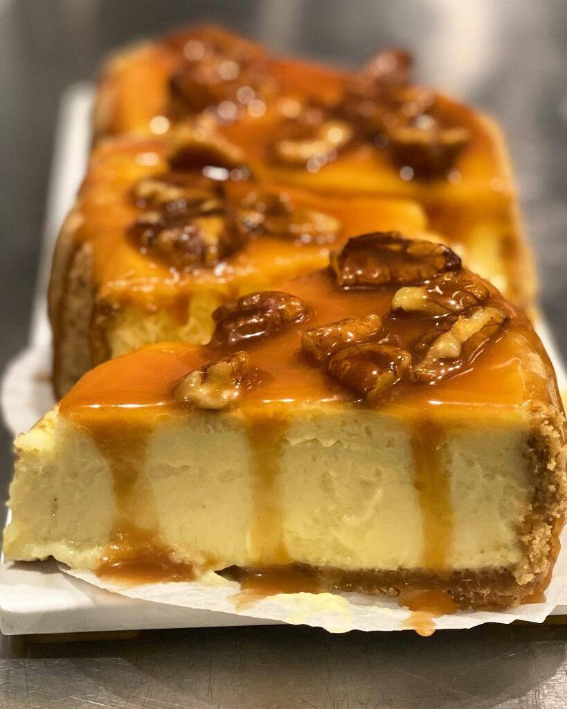 Stunner!!! We took our luscious cheesecake and turned it into sticky bun cheesecake with ooey gooey caramel goo and toasted pecans and it’s pretty darn spectacular 🧀 🍰 #springspecial #flourbakery #luscious #stickybuncheesecake #yeswedid #wow instagr.am/p/CrGkacnuKT1/