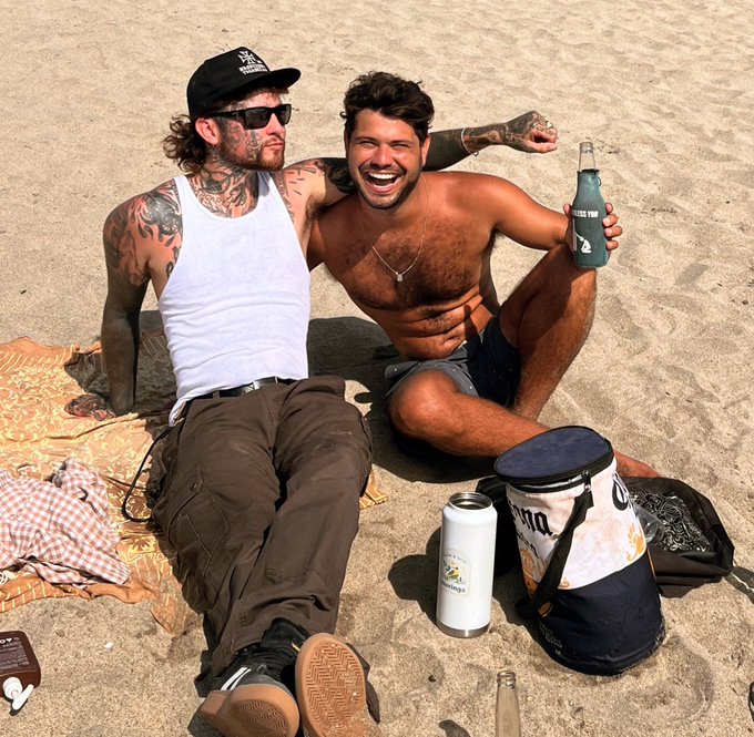 5 free spots today! https://t.co/4TWatOLPNG https://t.co/lrQcESNPpc