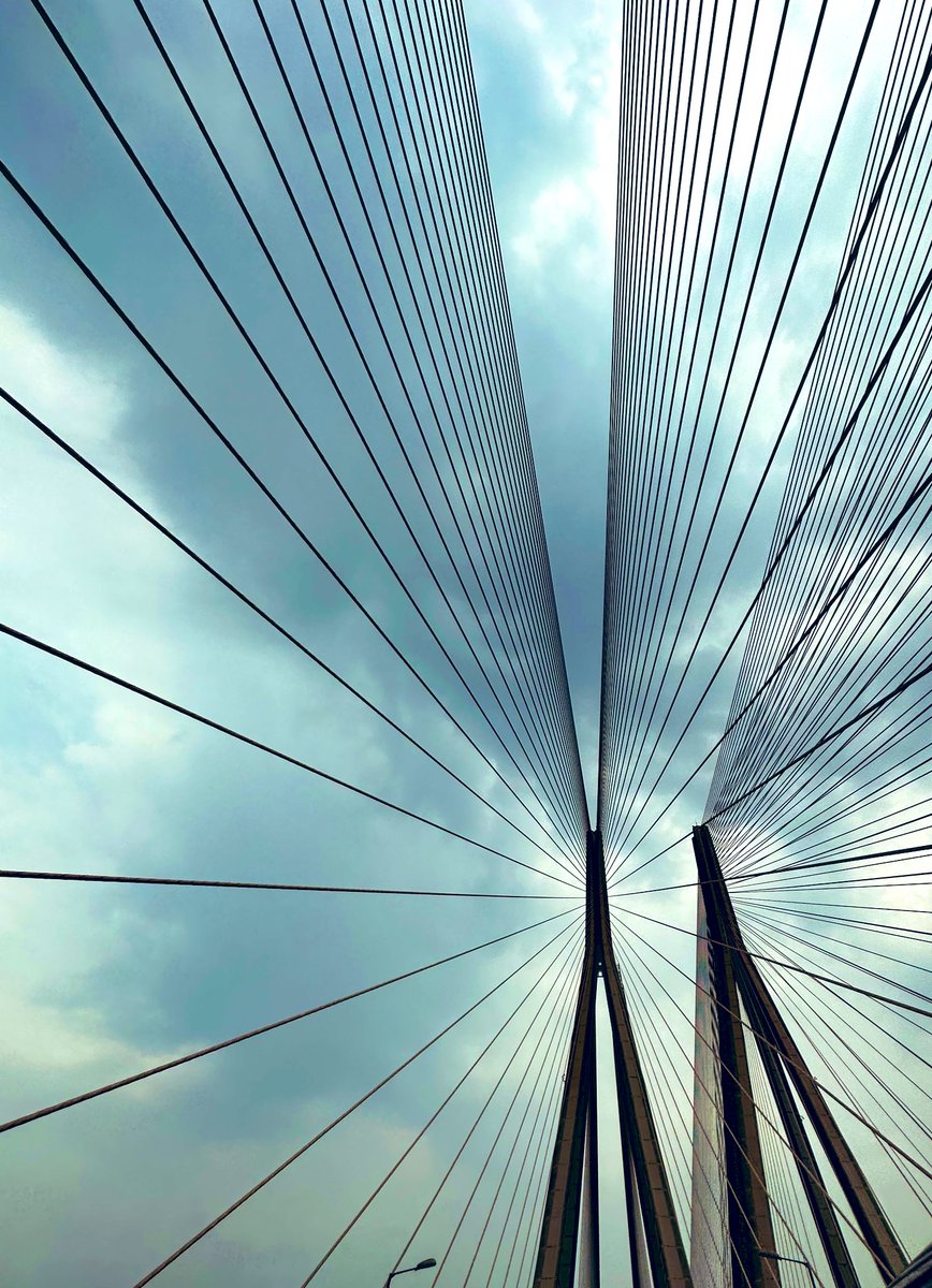 When in mumbai and the sky is blue #sealink #mumbai #bluesky #shotoniphone #lines