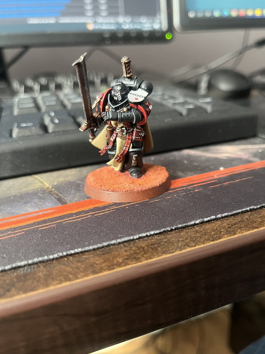 TomatoDapper's tweet photo. @Daemon_Hammer Working on some black templars and blood bowl. https://t.co/Q5NXU1Qaw0