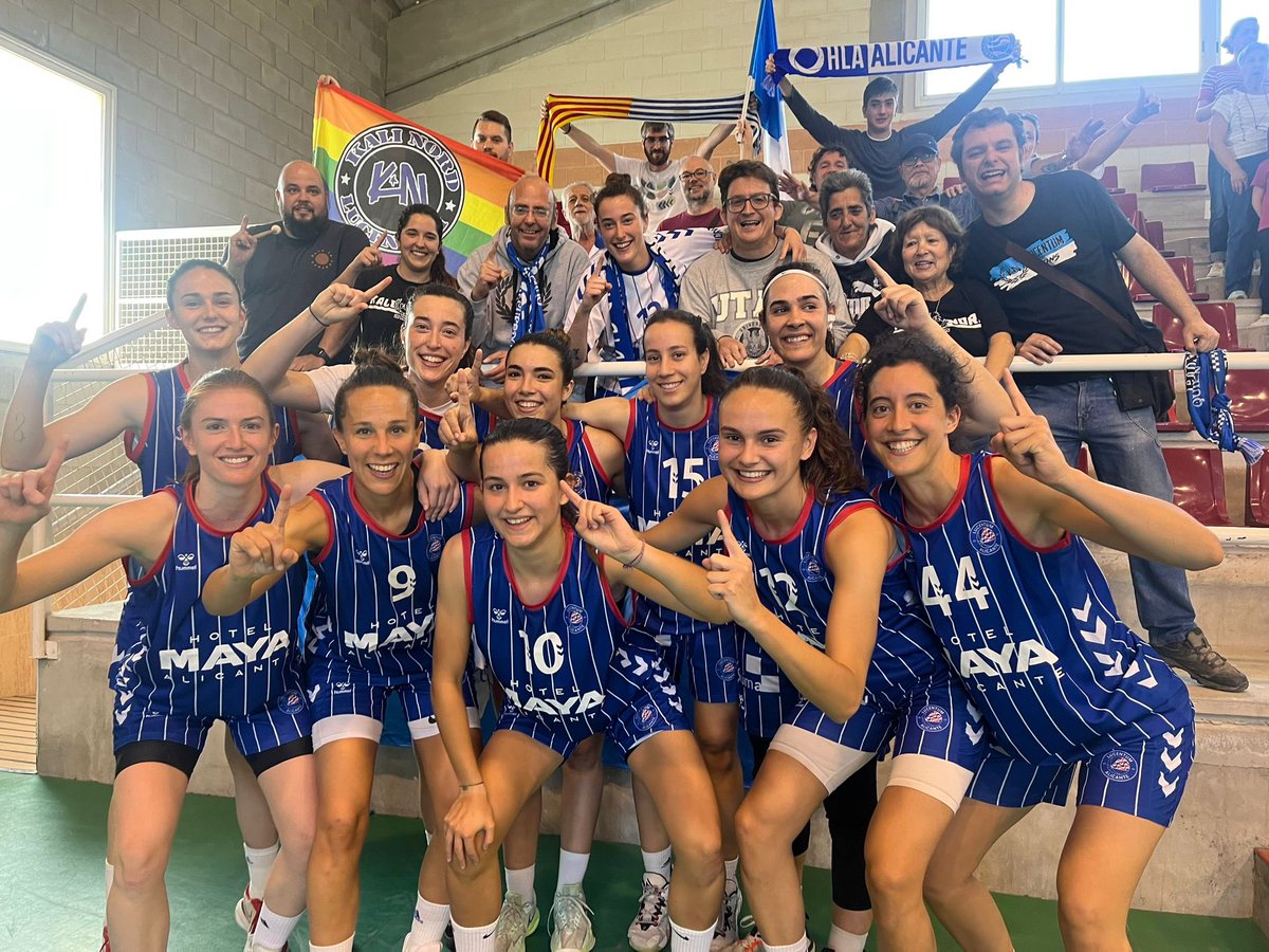 SOMOS FINAL FOUR‼️

Primeras de grupo 😊

Paso a paso… Queremos más 🚀🚀

#CarácterLucentum