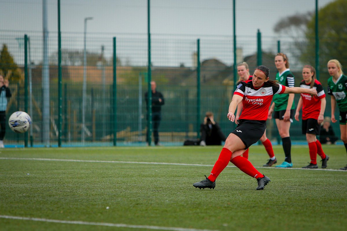 Players called Shannon 🤝 Scoring Goals

The perfect partnership.

#Sirens | 📸 <a href="/davebodymore/">Dave Bodymore</a>