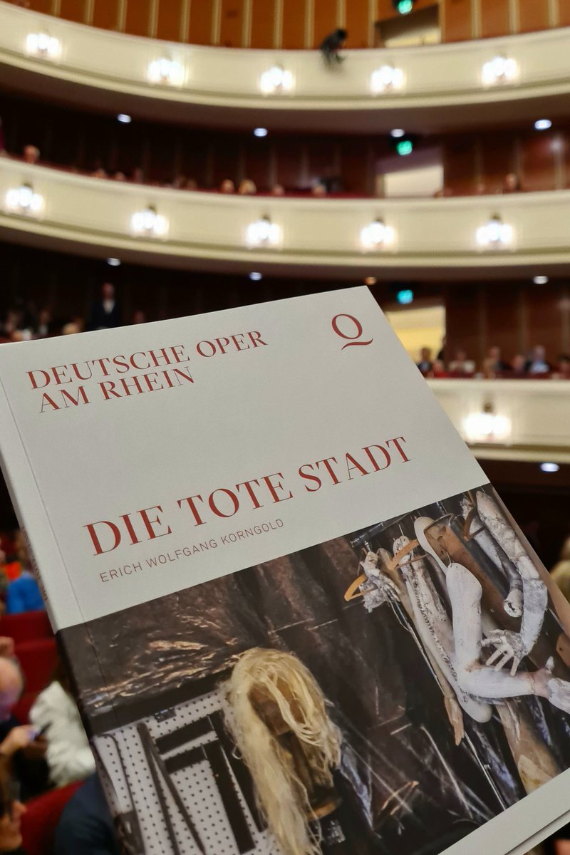 Opernjunkie's tweet photo. Einmal wieder "Glück, das mir verblieb..." 😍 #Premiere #ToteStadt #Korngold #OperAmRhein https://t.co/WVoGFTK0WE