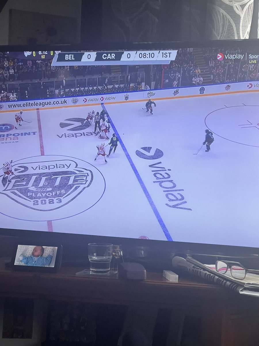 dirushy's tweet photo. @BelfastGiants  this isn’t good for the heart let’s go Giants 💪🏼💪🏼💪🏼 @Adam27Keefe https://t.co/cmd97hc2TX