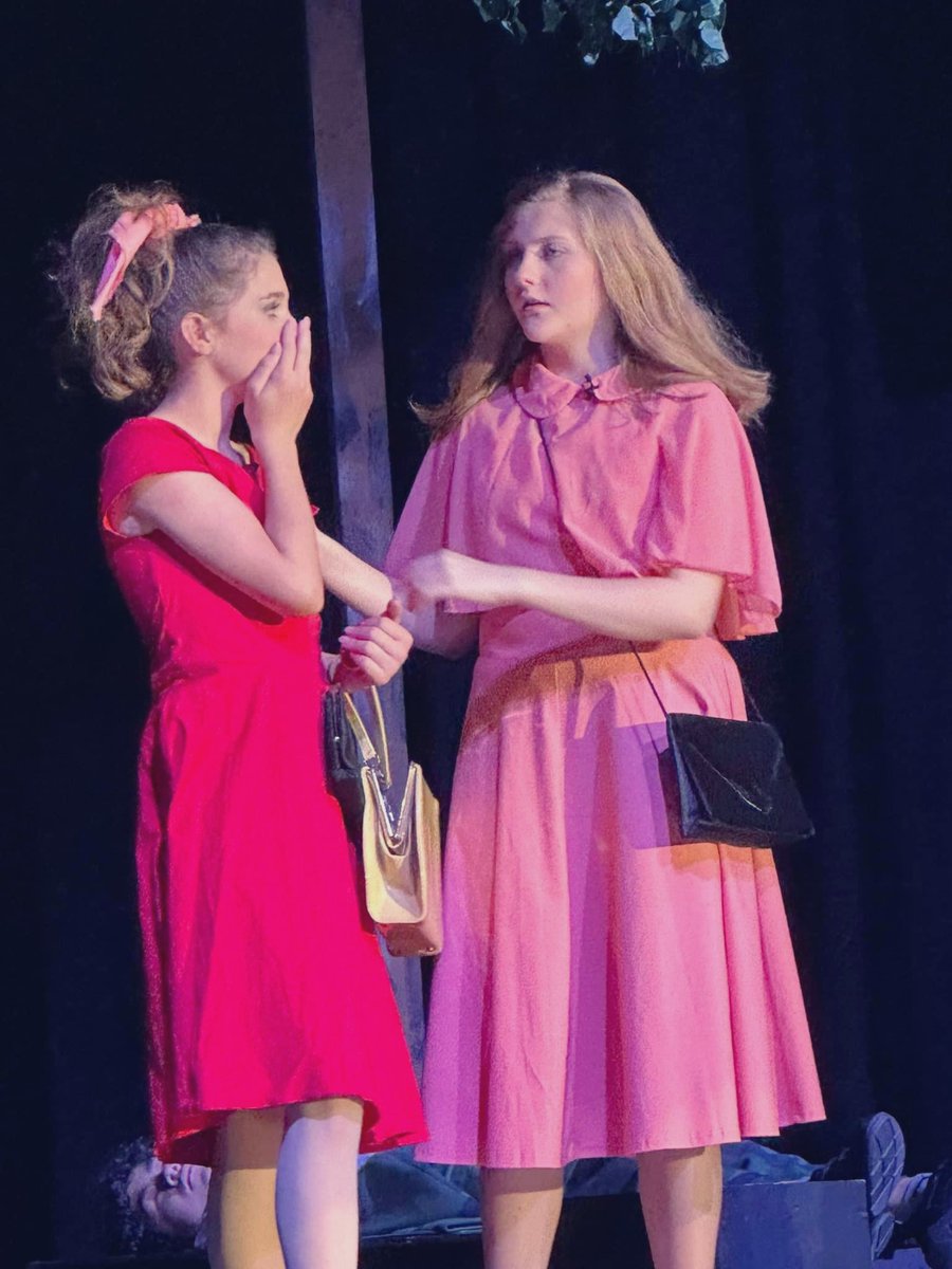 Can you believe that today is the last show of A Midsummer Night’s Dream? 😭 Neither can we… 

Show starts at 2:00, doors open at 1:30. Pre-purchase tickets here: gofan.co/app/events/970…
