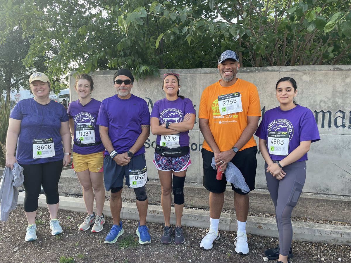 LuzMorenoLozano's tweet image. Spend my Sunday morning running the @cap10k and reminding our corporate overlords that we deserve fair pay and a fair contract.  #savelocalnews 
@AustinNewsGuild